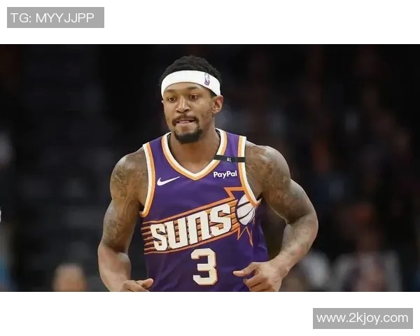 船记:比尔拥有球员选项 下赛季预计仍然会留在快船阵容中 船记:比尔拥有球员选项 下赛季预计仍然会留在快船阵容中